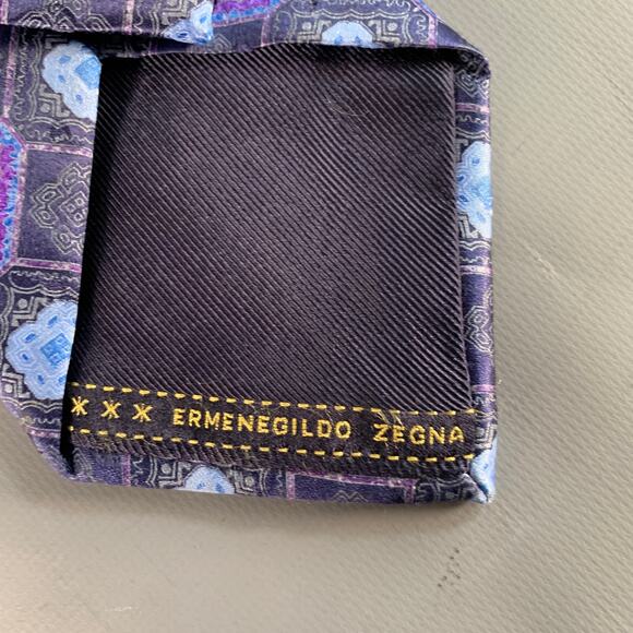 ERMENEGILDO ZEGNA Purple Navy Abstract Floral Silk Tie - Picture 4 of 6